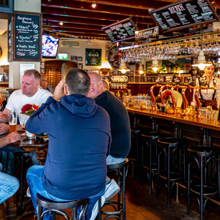 Pubquiz – Café Anneke — Uitgaan in Gelderland
