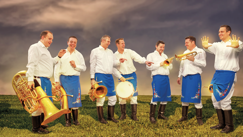 Concert Oostenrijkse blaaskapel in Babberich in Gelderland