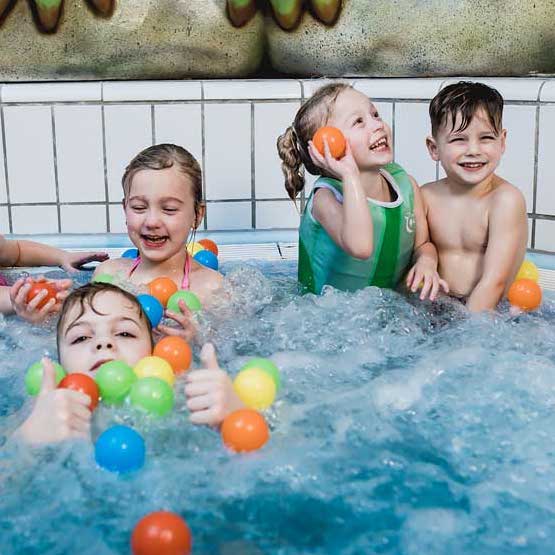 Disco Zwemmen – Pepernoten Editie in Gelderland